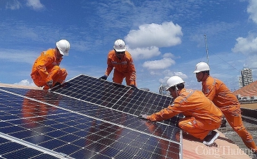 EVNHCMC đẩy mạnh nhiều giải pháp thúc đẩy điện mặt trời mái nhà