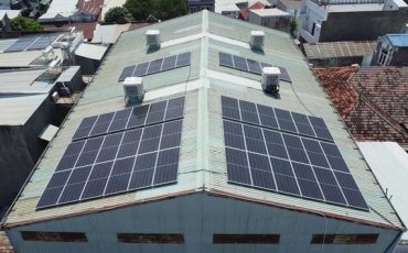 Dùng 600 kWh/tháng, lắp điện mặt trời có pin lưu trữ giúp tiết kiệm hàng triệu đồng