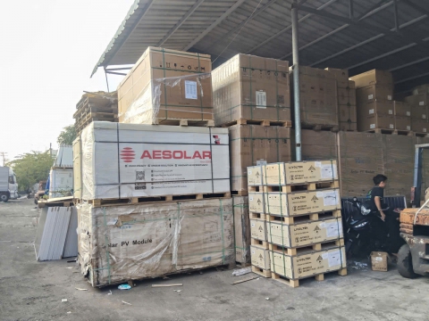 Tấm pin năng lượng Mặt Trời 